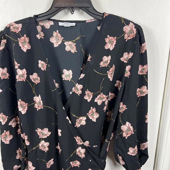 Bar III black and pink Floral-Print Wrap Dress. Size L - Picture 3 of 9